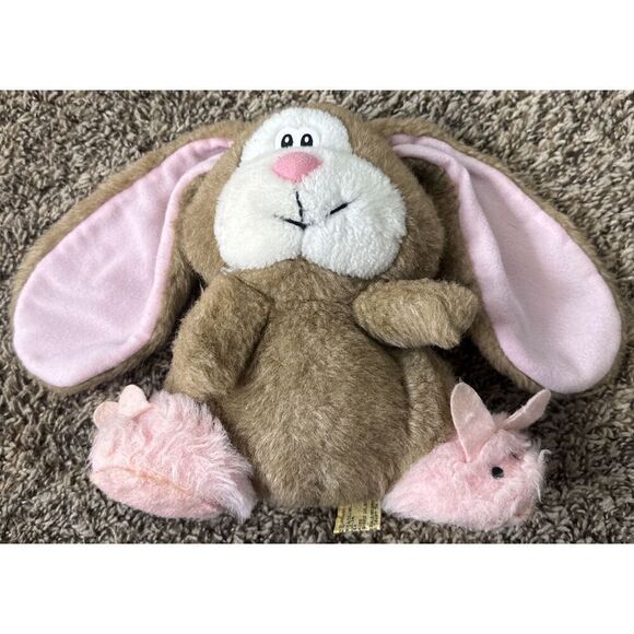 Vintage 1985 Applause Trudy Tan Rabbit Plush with Pink Bunny Slippers 8"‎ - Picture 1 of 3